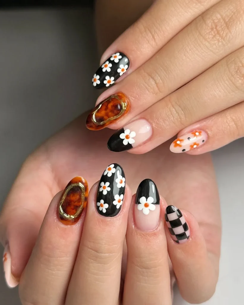 Fall-Inspired-Black-Nails.webp
