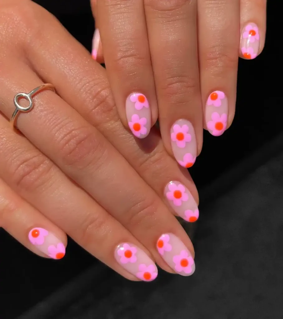 Pink-Daisy-Nail-Art.webp
