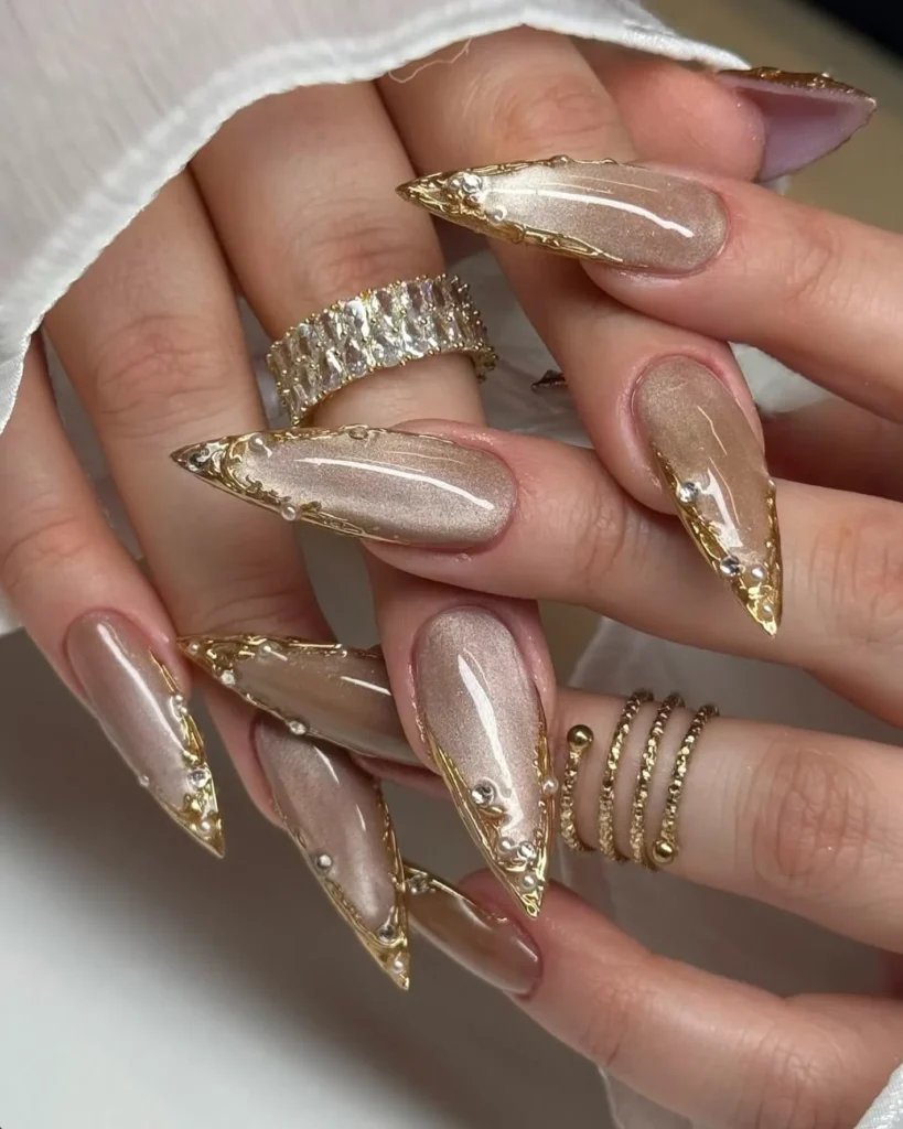Sculpted-Gold-Tips-with-Nude-Base.webp