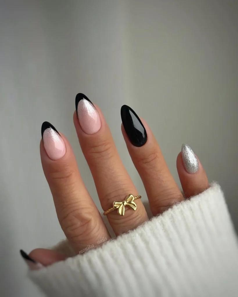 Sparkle-Black-Nails.webp

