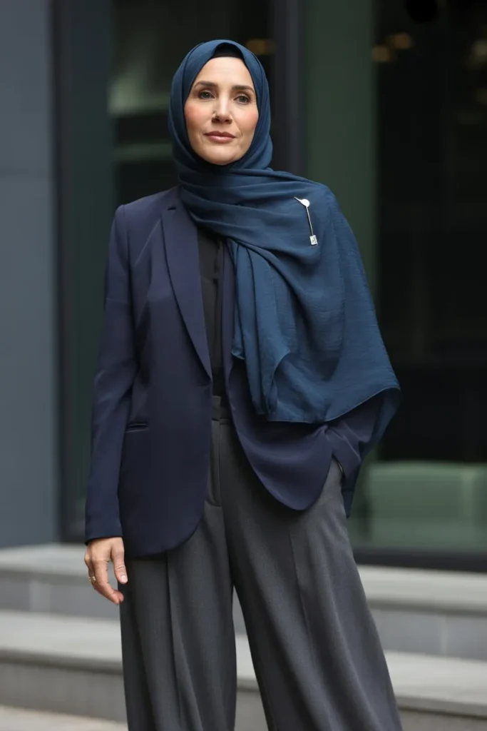 Dark Tones Elegant Outfit